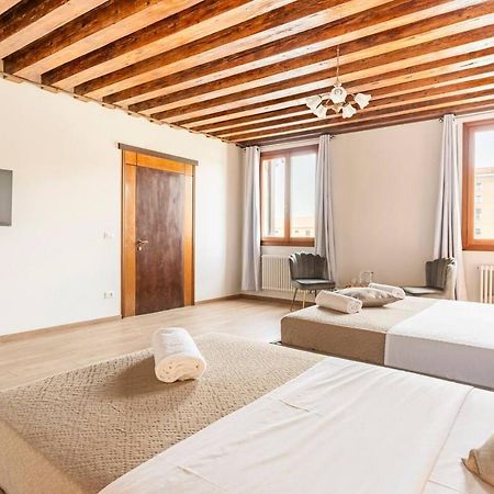 Venice Luxury Suites Екстер'єр фото