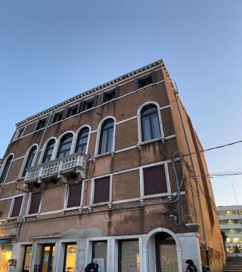 Venice Luxury Suites Екстер'єр фото