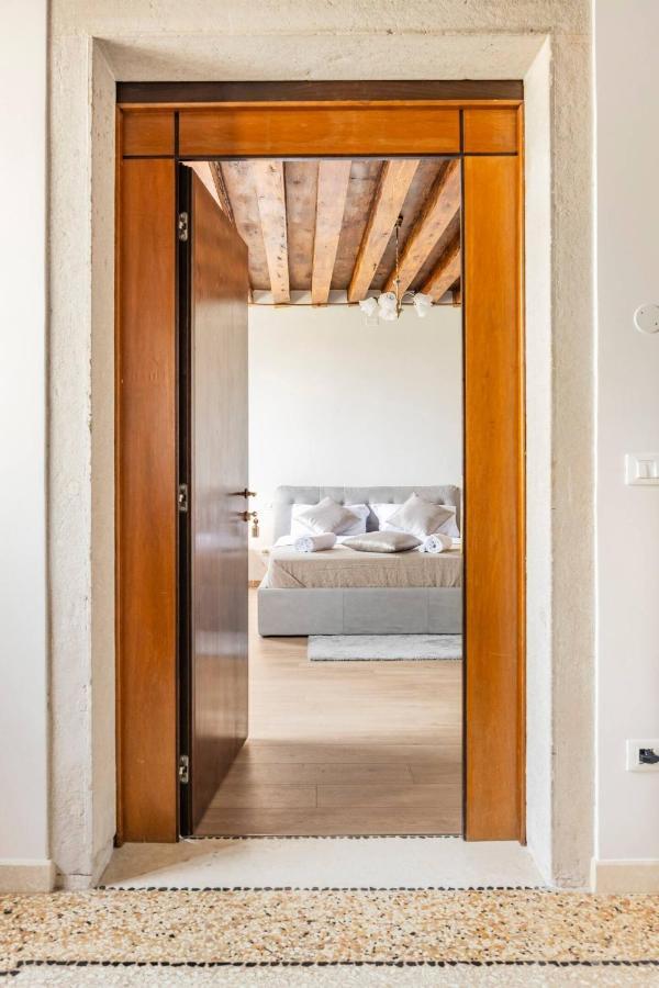 Venice Luxury Suites Екстер'єр фото