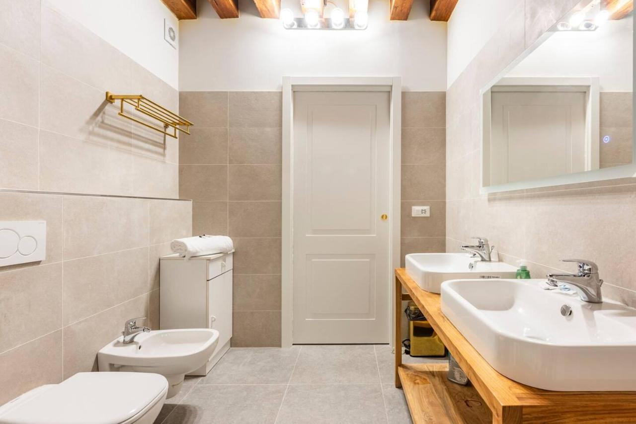 Venice Luxury Suites Екстер'єр фото