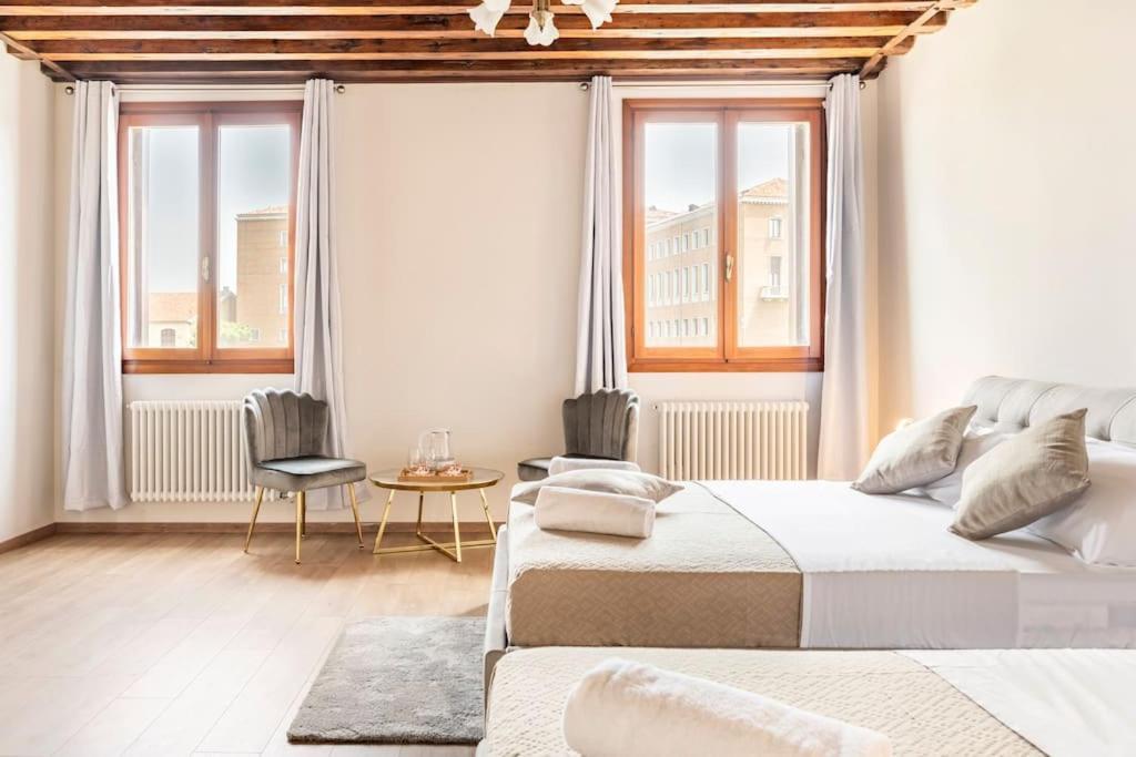 Venice Luxury Suites Екстер'єр фото