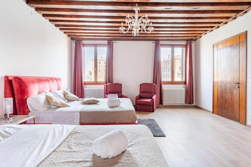 Venice Luxury Suites Екстер'єр фото