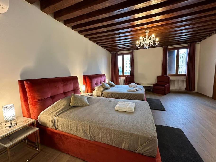 Venice Luxury Suites Екстер'єр фото
